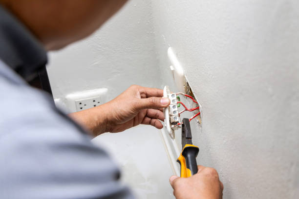 Best Affordable Emergency Electrician  in Banks Springs, LA